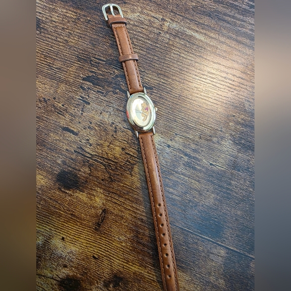 Disney Winnie the Pooh Watch with Brown Leather Strap - Picture 3 of 6